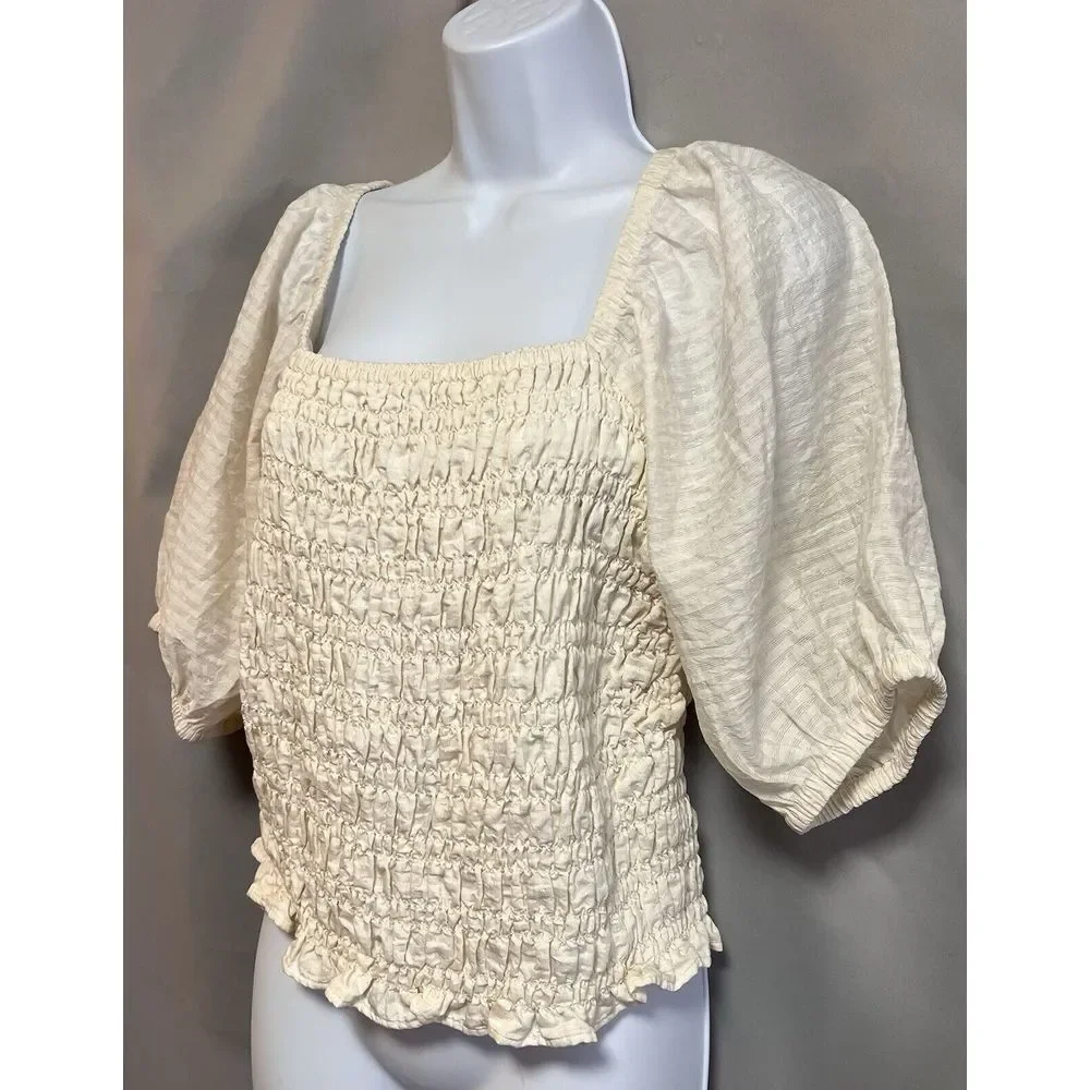Old Navy Fitted Puff-Sleeve‎ Smocked Top Sz Medium Cream